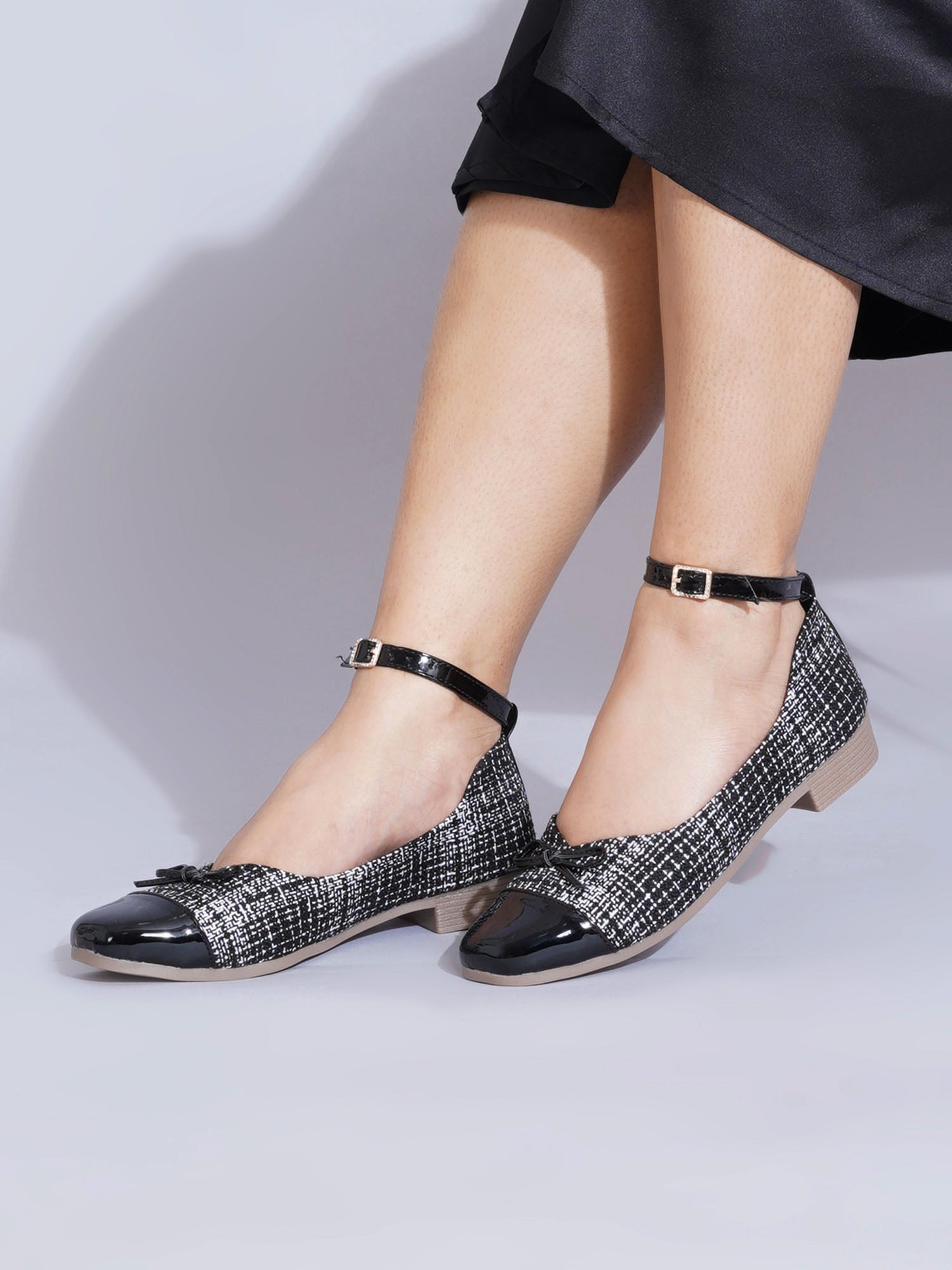 Elegant Tweed Texture Ballet Pumps Bellies with Ankle Strap