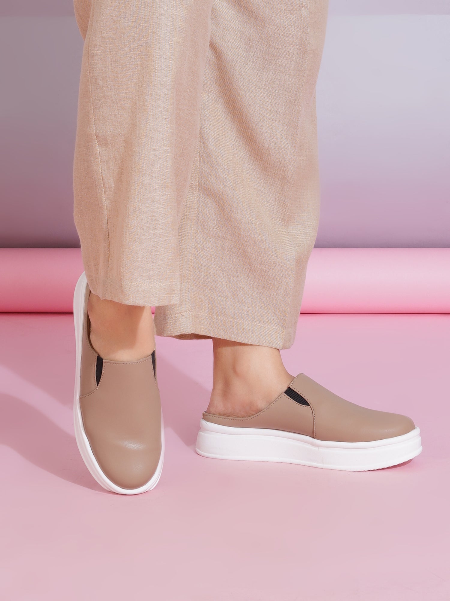 Easy Glow Slip-Ons Platform Slip-On Sneakers