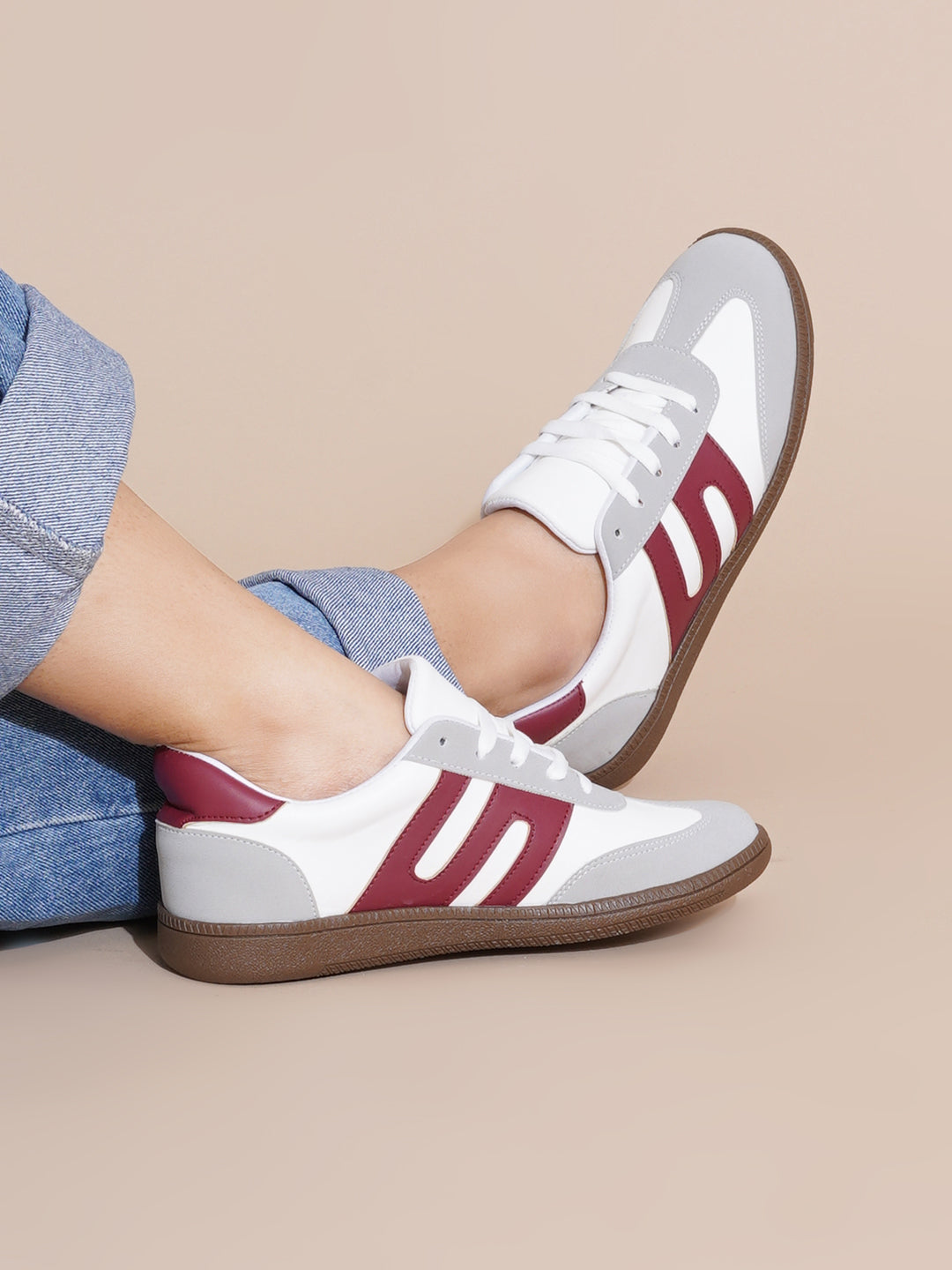Classic Casual Everyday Comfort Stripe Retro Sneakers