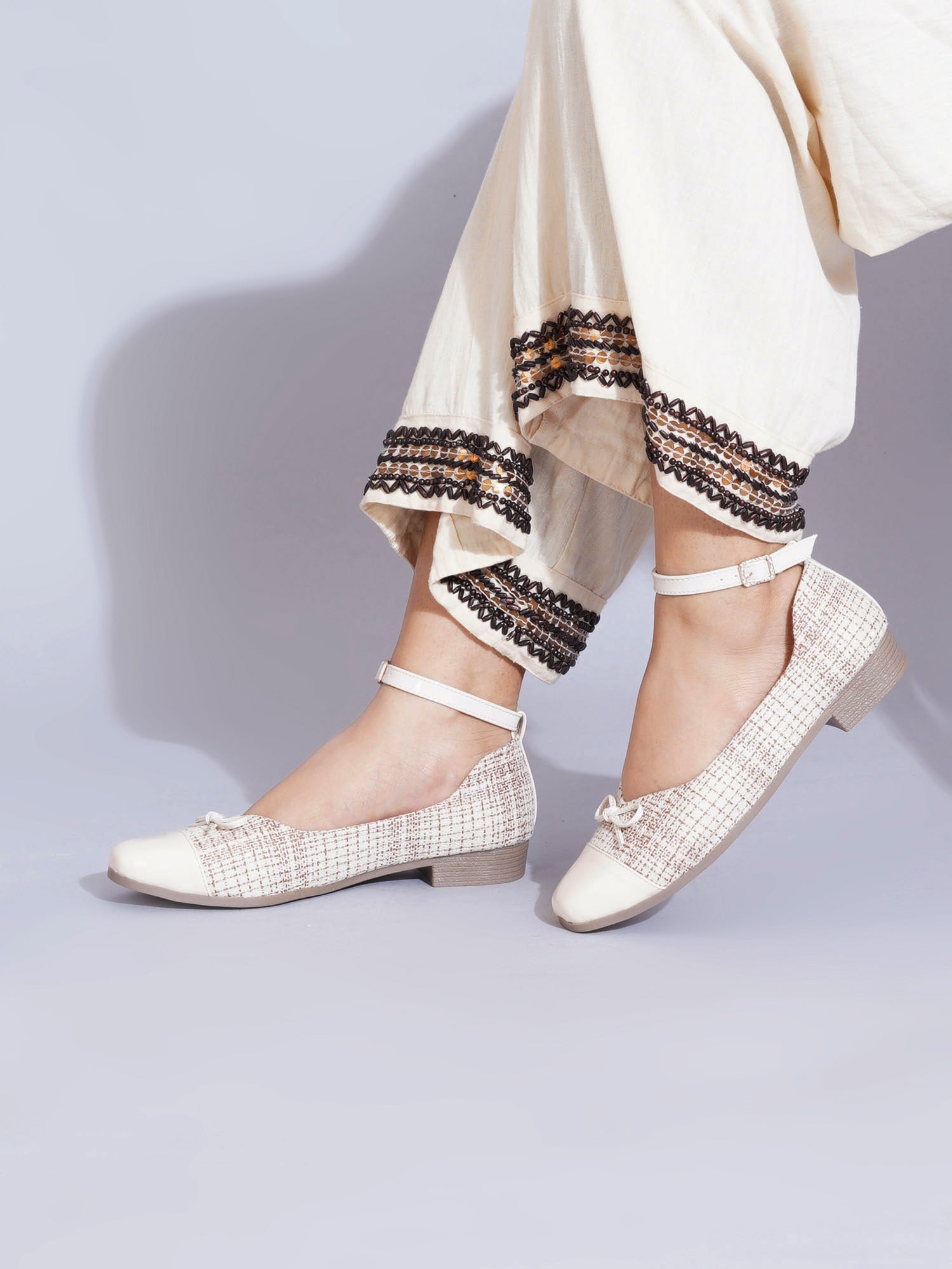 Elegant Tweed Texture Ballet Pumps Bellies with Ankle Strap