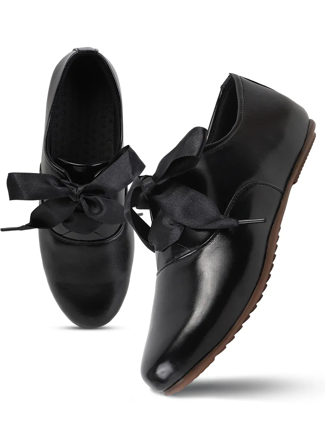 Metallic Charm Lace-Up Shoes